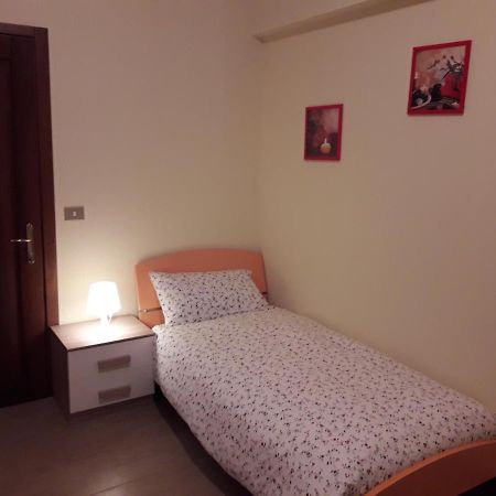 La Casa Nel Verde 2 Bologna Buitenkant foto